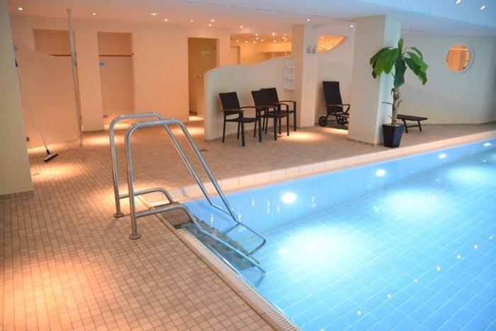 Freundliches 2-zimmer-appartement Mit Kieferneinrichtung Und Einem Balkon. Apartment *