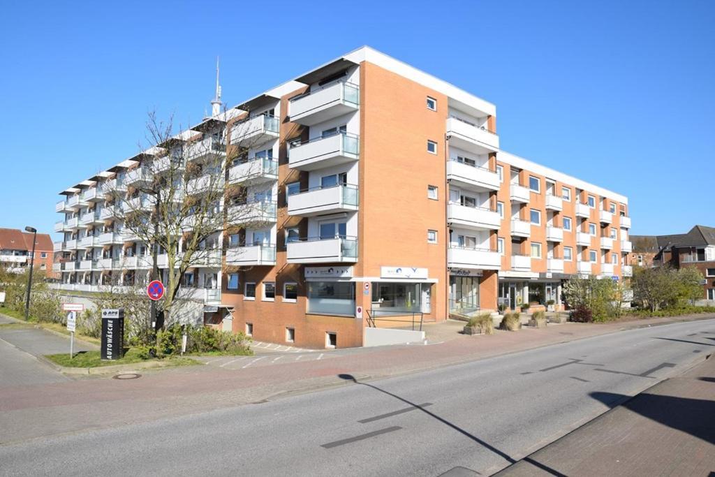Apartment Freundliches 2-zimmer-appartement Mit Kieferneinrichtung Und Einem Balkon. *